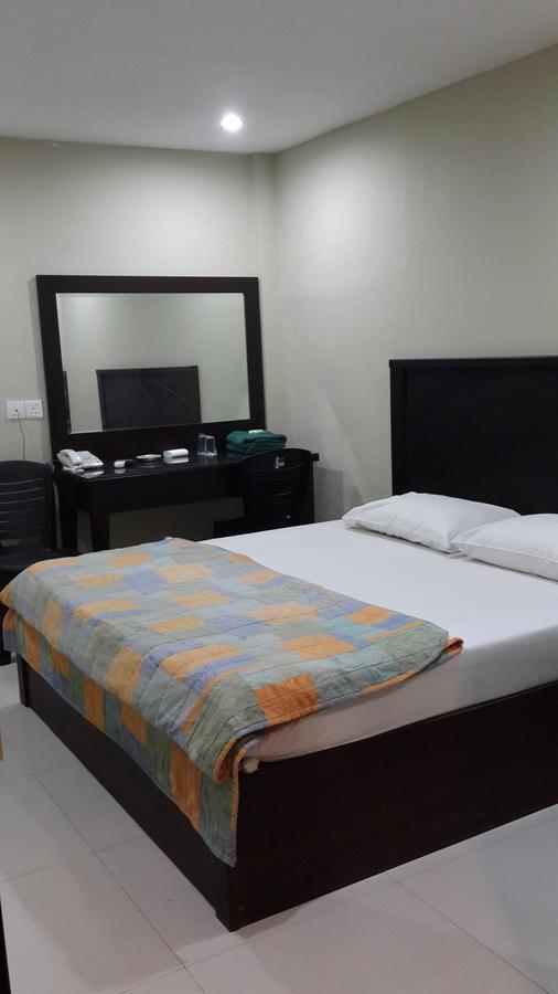 Leon Inn Jodoh Square Batam Extérieur photo